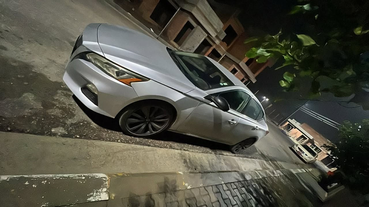 للبيع التيما***********
السعر 133 مجال بسيط 
موديل 2019 
الون سلفر 
بدون ايرباك 
رادار امامي +جانبي+خلفي
كاميرا خلفي 
تحكم ستيرن 
تثبيت سرعه 
حجر بلادي 
كشن كهرباء 
ويل SR
سبايدر صندوق 
بصمة تشغيل
بصمة أبواب
بصمة صندوق 
لايتات منضومه كامله زنون اصلي 
حداديه بشرط كله جديد 
كير محرك مكفول بشرط فحص 

سونار وصور الحادث مع تحويل وكاله ثاني يوم 
مكان السياره ديالى خانقين
