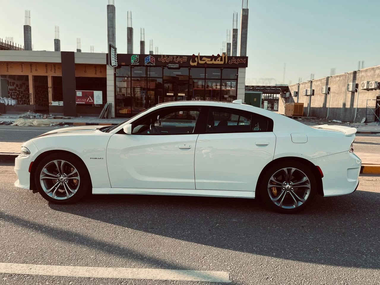 السلام عليكم 
جارجر RT SUPER TRACK PACK 
الموديل 2020 
رقم بغداد دولي مشروع وطني سنويه وهزه جدد بأسمي 
مكينه 8 سلندر 5700 
ماشيه 80 الف ميل حقيقي 
مكينه كير حداديه تبريد تخم تاير كله جديد 
عليها ادامه كامله شرط دينار ماعايزه 
السياره بلاديه ماعليها تزويد ولا اي شي 
حادثها جاملغات 2 والبنيد وصور الحادث والسونار بالمنشور
مصلحه تصليح درجه اولى مرجعيها بلاد شرط 
نصبتها بالحقيقه احلى من الصور 
السعر 193 وبيها مجال للشراي 
ناشر كل تفاصيل السياره شوفهن واقتنع واتصل وتدلل 
مكان السياره النجف الأشرف 
***********
