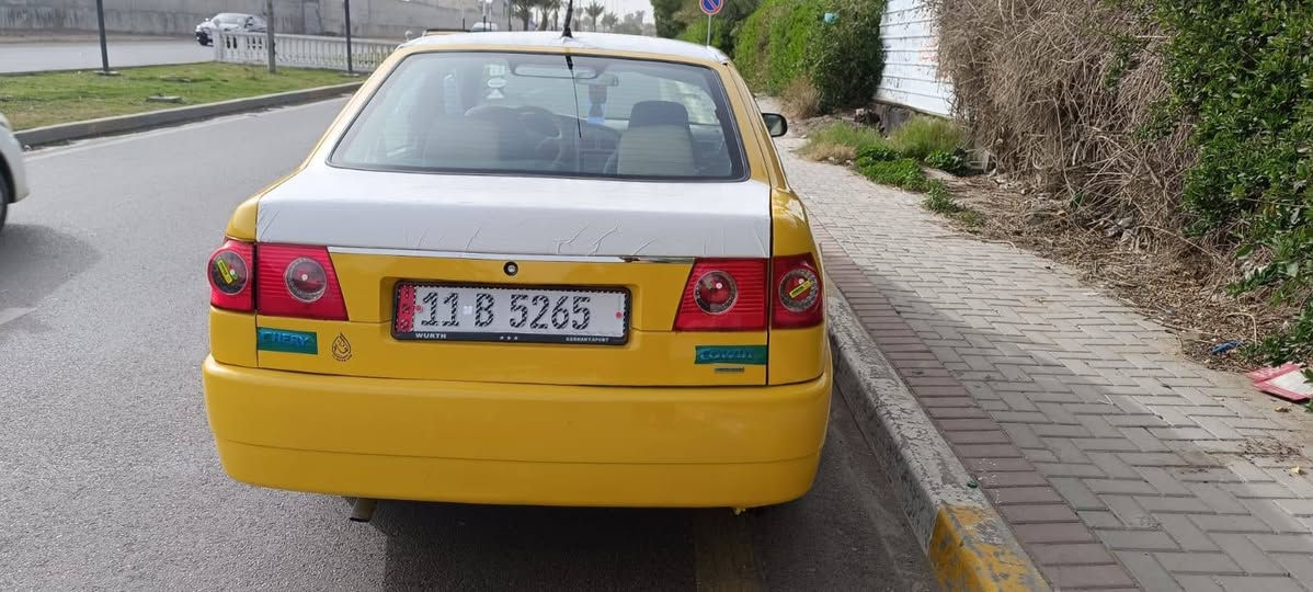 السلام عليكم شيري كوين
2010مصبوغه احزام جماليه 
صدر جديد محرك كير خير من الله لا تنقيص ولا تبخير  
بلاديه 
مصفره هيه وغرامات هزه جديده 

غرفتها جديده حلو ناعمه 

السعر 32 وبيها مجال بسيط 

العنوان بغداد الكرخ 

***********
