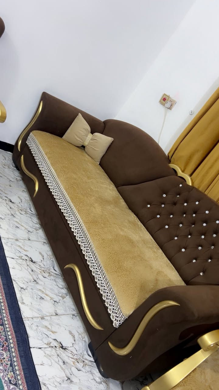 تخم عشر مقاعد للبيع خشب زان وفول بولستر


**إذا كنت صاحب هذا الإعلان وتريد حذفه لأي سبب، رجاءا أرسل رسالة إلى الدعم الفني**