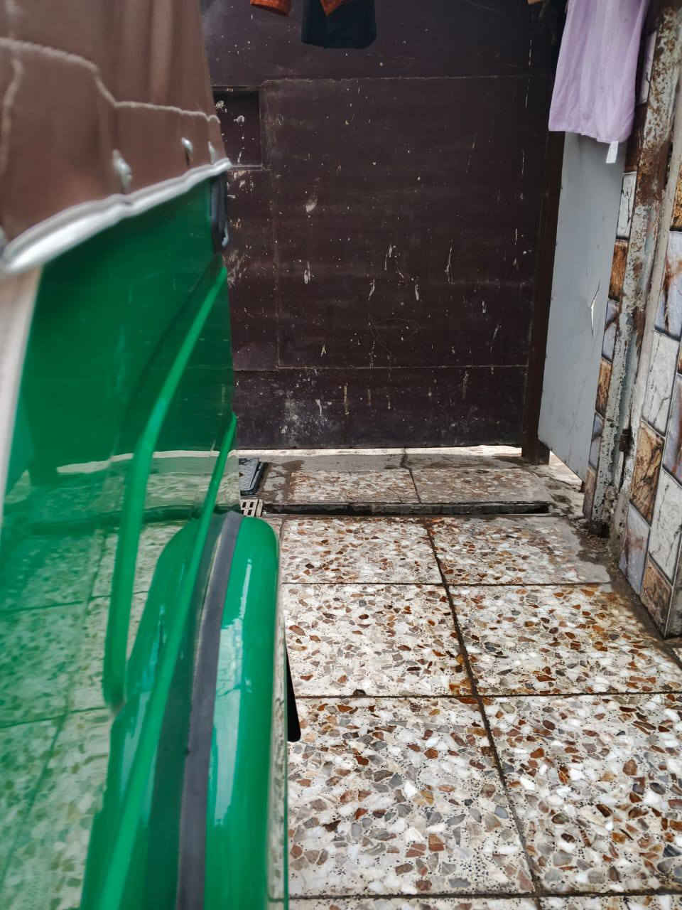 سلام عليكم تكتك البيع موديل 21 رقم وسنويه ارقام نكليزيه ربع مذب عليه تكتك جاهزه عله اخر حبايه كفاله عامه لا ضربه وآله صبغ معمر بيه بس دوس السعر 8200بيه مجال شي قليل بكاني بياع تقاطع درويش هاذه رقمي ***********
