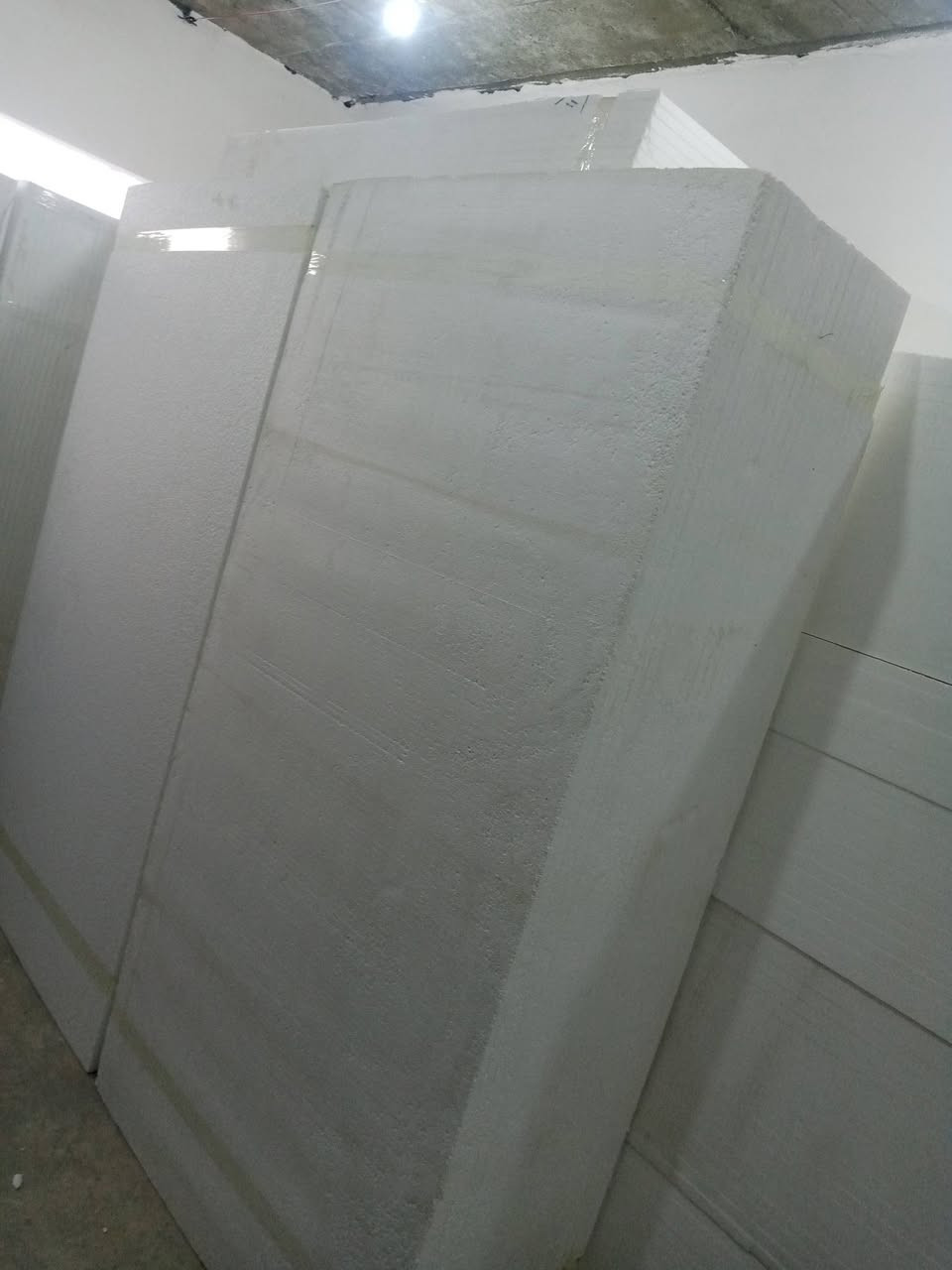 السلام عليكم... 
وصول حمل فلين جديد سمك 2.5
متوفر كافة الكثافات
العنوان ناحية الزاب قرية النميصة الشارع العام مقابل مدرسة ابراهيم ع للأستفسار اكثر ***********
@إشارة
