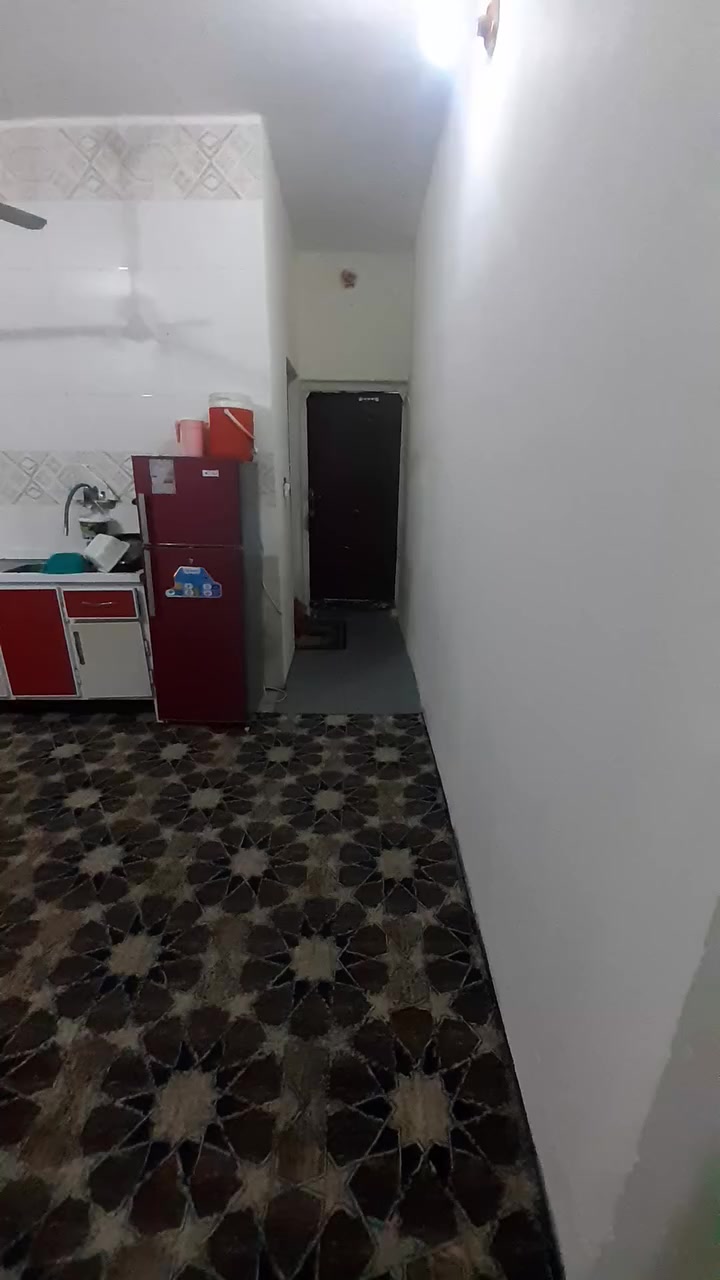 دار طابقين للبيع المساحة ١٠٠ الواجه ٥ النزال ٢٠ في حي الفارس قرب محطة الفارس  السعر ١٥٠ مليون.
***********
