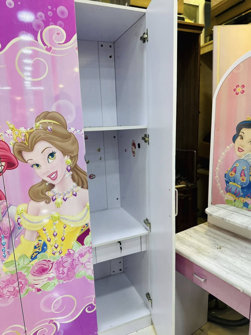 للبيع بسعر مناسب
واتساب ***********
