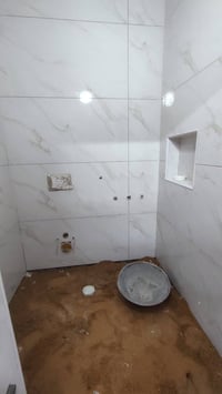 خلفه مصري درجه اولى جداري وارضيه ودرج 07765488196