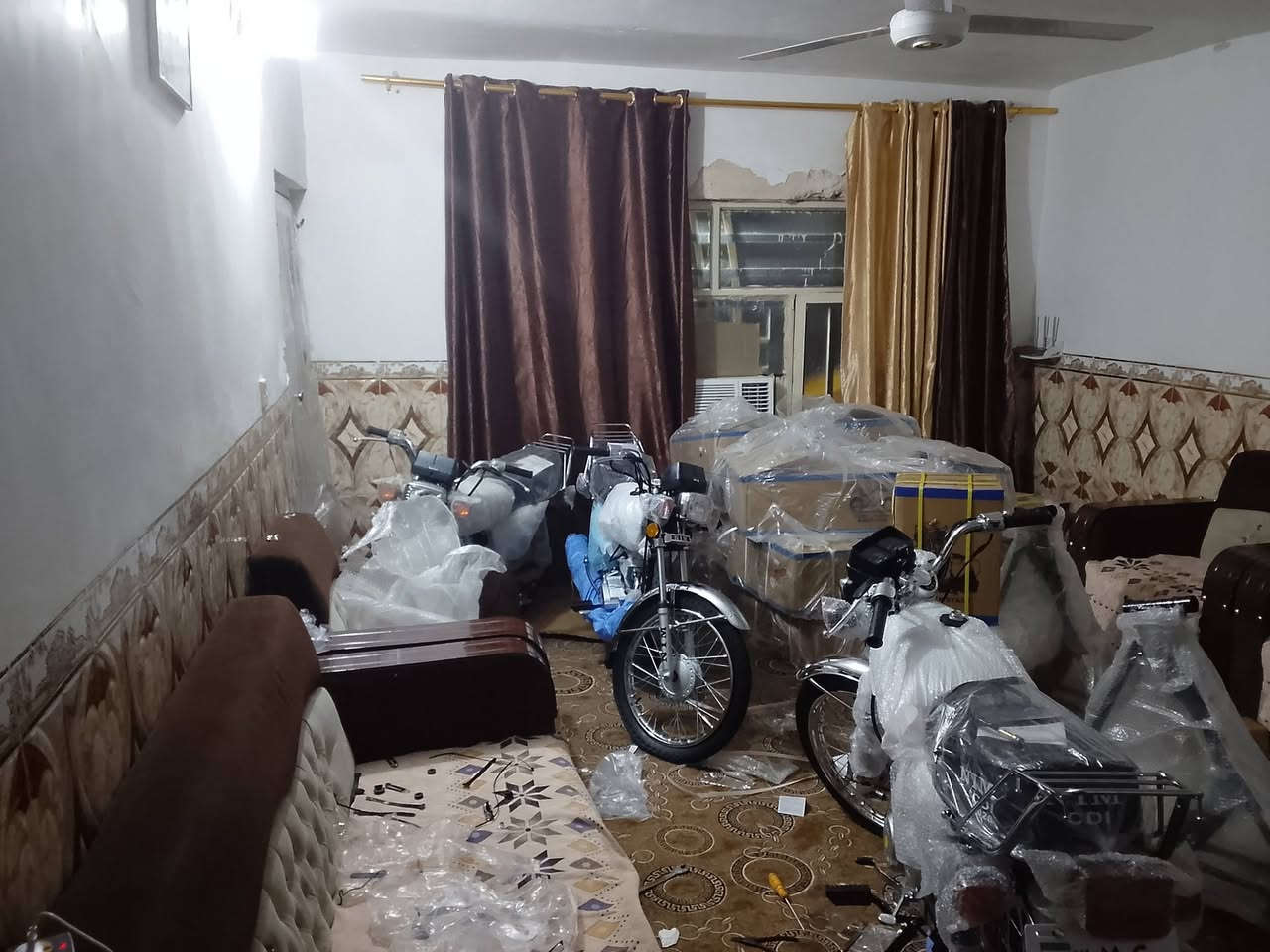 عمي سلام عليكم شباب عرض اليوم نار تفليش السعار دراجات نامه موديل 2026شبه اصلي 3احرف فول مواصفات عرض مده سبوع 750 الف بس مكان بابل سده الهنديه العلكايه مجاور مجمع بابل التجاري للاستفسار ***********
