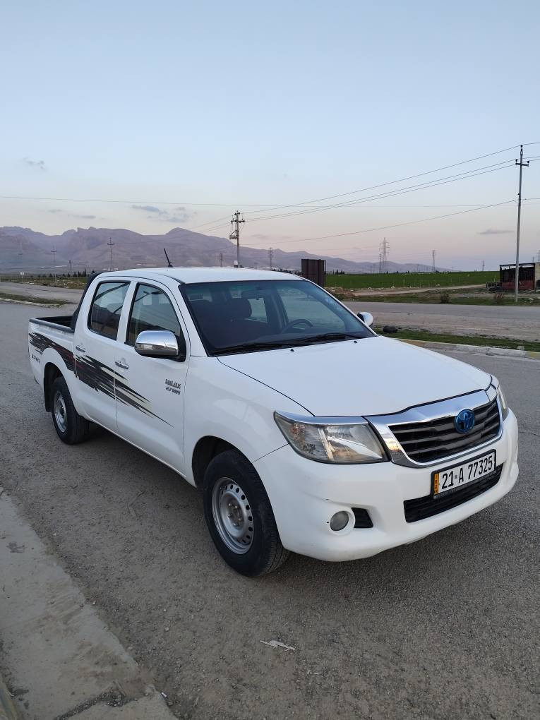 تویئتا بیکاب مە رزییە 2012
سە یارە کە بئبۆیاغە یەک دو وردە ساردی هه یە مەکینەی کراوەتەوە بئ عەیبە سە نەوی تازە تەواو بوە زۆر تندو تۆلە هیج مە سرە فی نییە مالی دۆستە 
سعری 166گەڵاو تئزئک مە جال ژم ***********
*********** السليمانية, العراق
