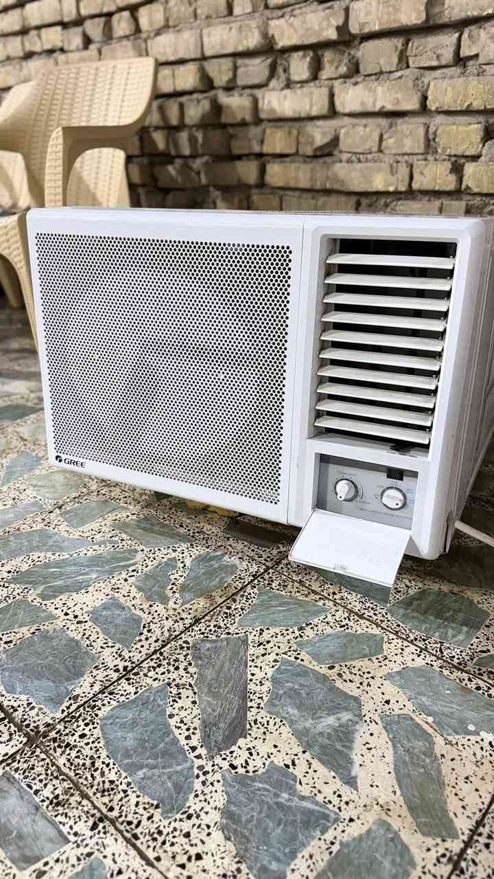 مكيف كري ❄️ طنين شغال 100%
نضيف جدآ  بدون اي صيانة ولابرغي مفتوح بي 

***********
