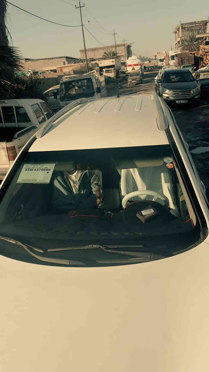 السلام عليكم اخوان كيه سورنتو 2014 خليجي رقم أدهوك مصطره بسمي كابون فول من عده البنورامه خمسه تواير جدد مكينه عمرته جديد كلفتني واحد وربع ميه طخم صدر كلو جديد 
مكينه ٤ المرقوب  السيره بدون صبق سونار موجود 
***********
وتس اب ***********            السعر.  180 بيه مجال قليل
