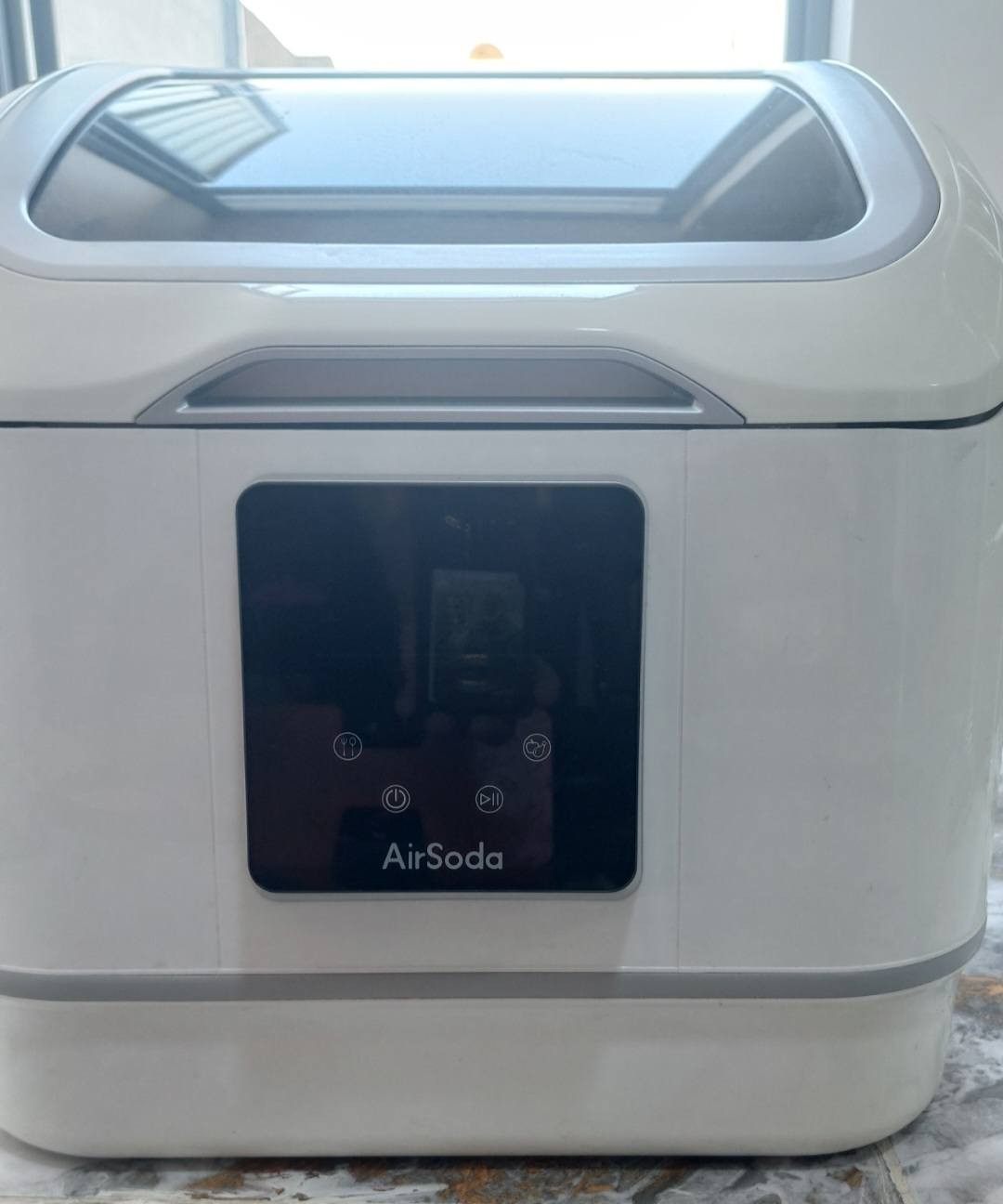 غساله صحون منضدية
تشتغل ع طنية و ع المولد
مواصفات
غسالة صحون منضدية ماركة ألمانية
بدون تأسيس تسحب مي من خلاط السنك وتفرغ
داخل السنك
و الاجمل من كونها تنظف و تعقم و تقتل الجراثيم ..
أضافة فيها خاصية غسل الفواكه والخضاروات يعني ٢في١
الحجم.
1_ تاخذ6مواعين تمن /6 مواعين صغيره/6 كاسات
2_ تاخذ 24 قطعة خواشيك وشوكات وسجاحين
3_ تفروغن غساله وطلعون سله الداخليه ويرهم داخله2 جدوره كبار
بغداد الدوره
السعر 100الف


**إذا كنت صاحب هذا الإعلان وتريد حذفه لأي سبب، رجاءا أرسل رسالة إلى الدعم الفني**