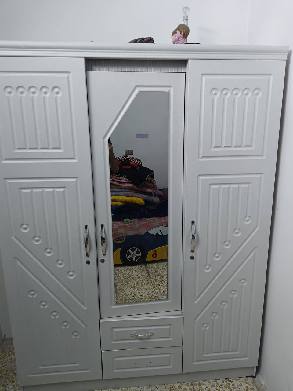 دراجه شحن اطفال
ساعات جداريه 

كنتور وسرير غرفه اطفال
سرير 
طباخ رويال 
ميز طعام زجاج 
اربع كراسي 

العنوان الحريه شارع ٣٠ السلام 

السعر قيم وتدلل
التواصل 
***********
اتصل فقط وات ساب 
غير موجود على الفيس
