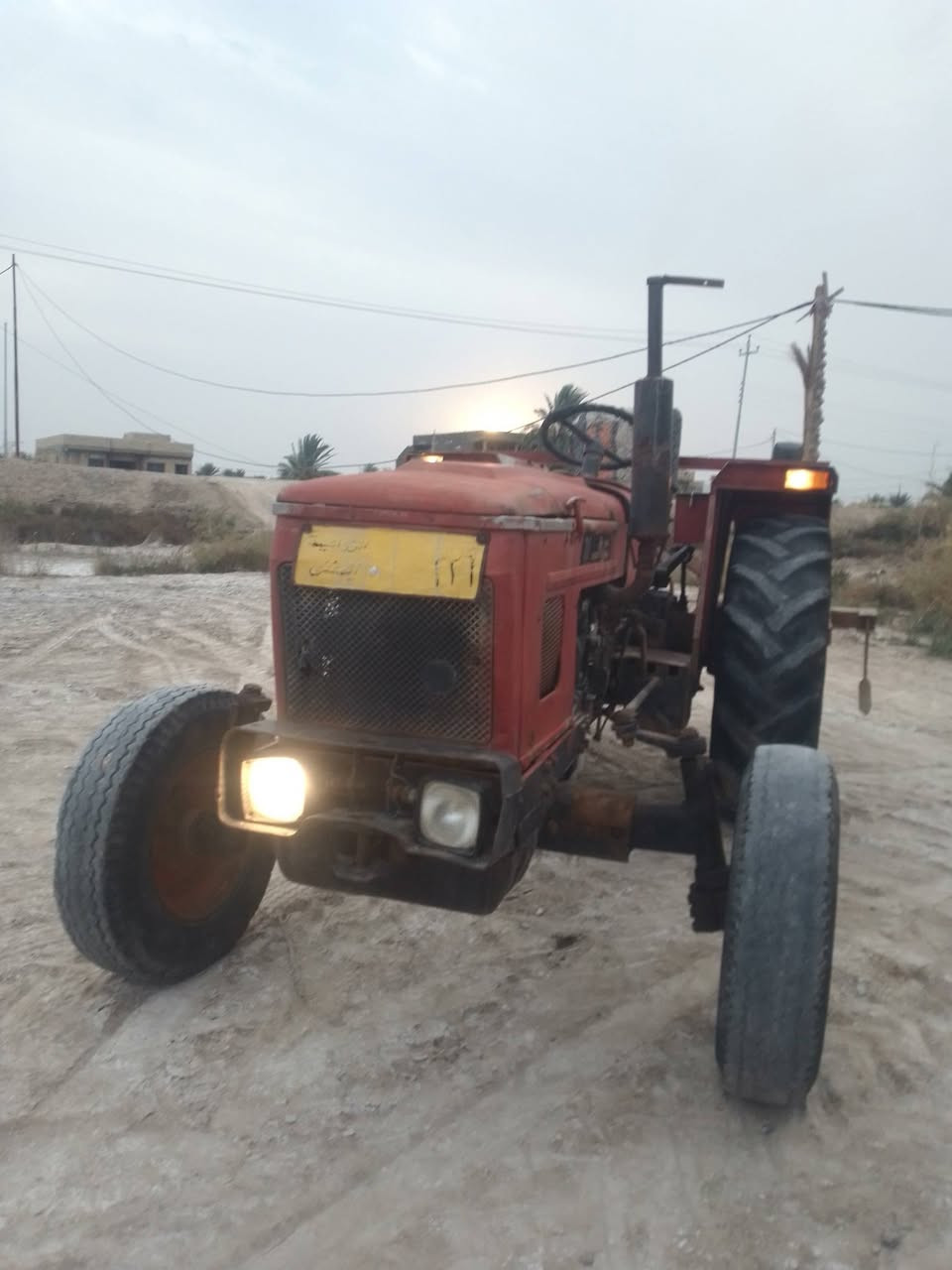 السلام عليكم كاروبه للبيع عنتر موديل 86 حجم 71 كهربائيات شغاله كشره  نضيفه نقص باور كاروب كامله ***********
