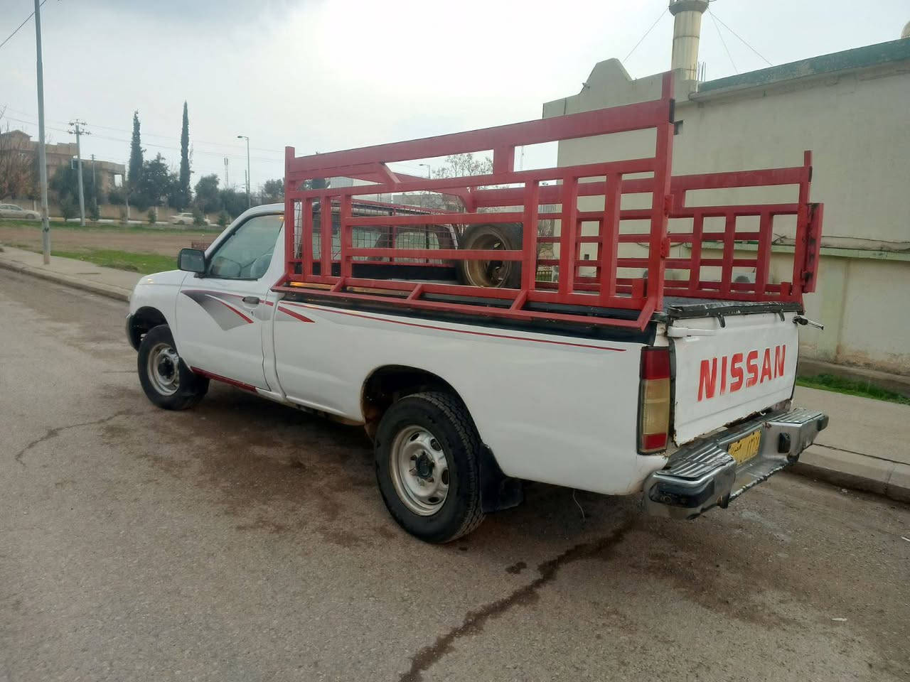 لە هەرزانێکەی شارەزوورەوە
سلاوی خوداتانلێبێت بەڕێزان
نیسان تاک5قولاب 
مۆدێلی 2001تەبریدو پاوەر
گێڕو مەکینە و اکسل بەشەرت 
بێدەعم کامل بۆیاخ لەسەر ساخی
ئاڕم پلاستیک سلێمانی 
ئاڕم ئەولیات و غەرامە بەشەرت
چوارتایەی لۆک و چەمچە
سعری 62گڵاو مەجال پارەی علوجی بڕاوە
***********
***********
