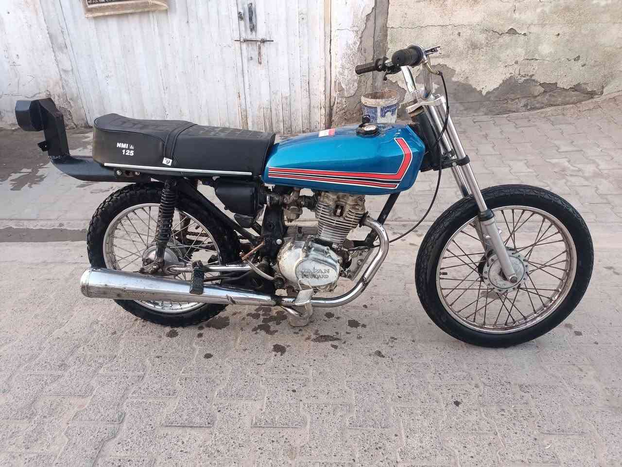 سلام عليكم دراجه كلك للبيع المحرك بي دخان قليل بس من ادوس بانزين السعر 250 وبيهه  مجال قليل مكاني نجف


**إذا كنت صاحب هذا الإعلان وتريد حذفه لأي سبب، رجاءا أرسل رسالة إلى الدعم الفني**