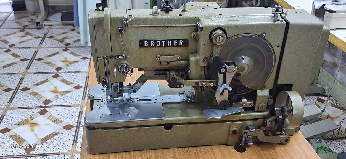 سيت مكائن دكم 
المكان فلوجة سوق الحميدية/
خياطة الحميدية
***********
***********
***********
حامد
