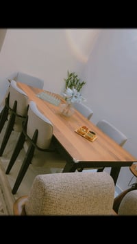 مجمع بوابة الكاظمية الجديدة ميز للبيع  بدون كراسي اني مرهمة الكراسي وي...