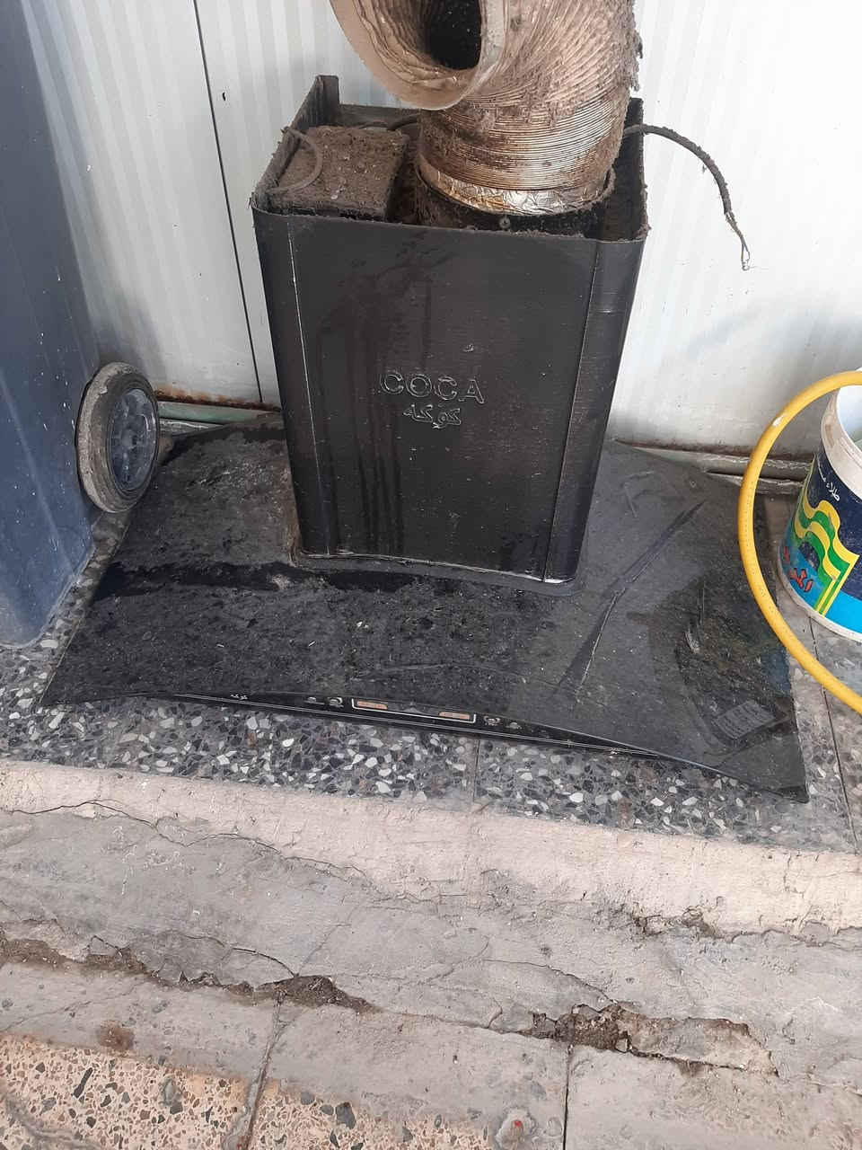 مبخره بحاله جيده يحتاج لها بس تنظيف مع الخرطوم شغاله بشكل جيد جدا السعر 25,000 موبايل *********** واتساب موجود
