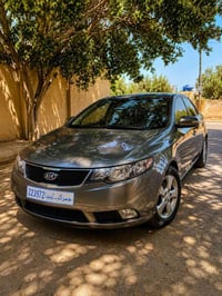 كيا فورتي • سيارة كوري • 2011 • محرك 1.6 • سيارة اقتصادية • مكيف ممتاز...