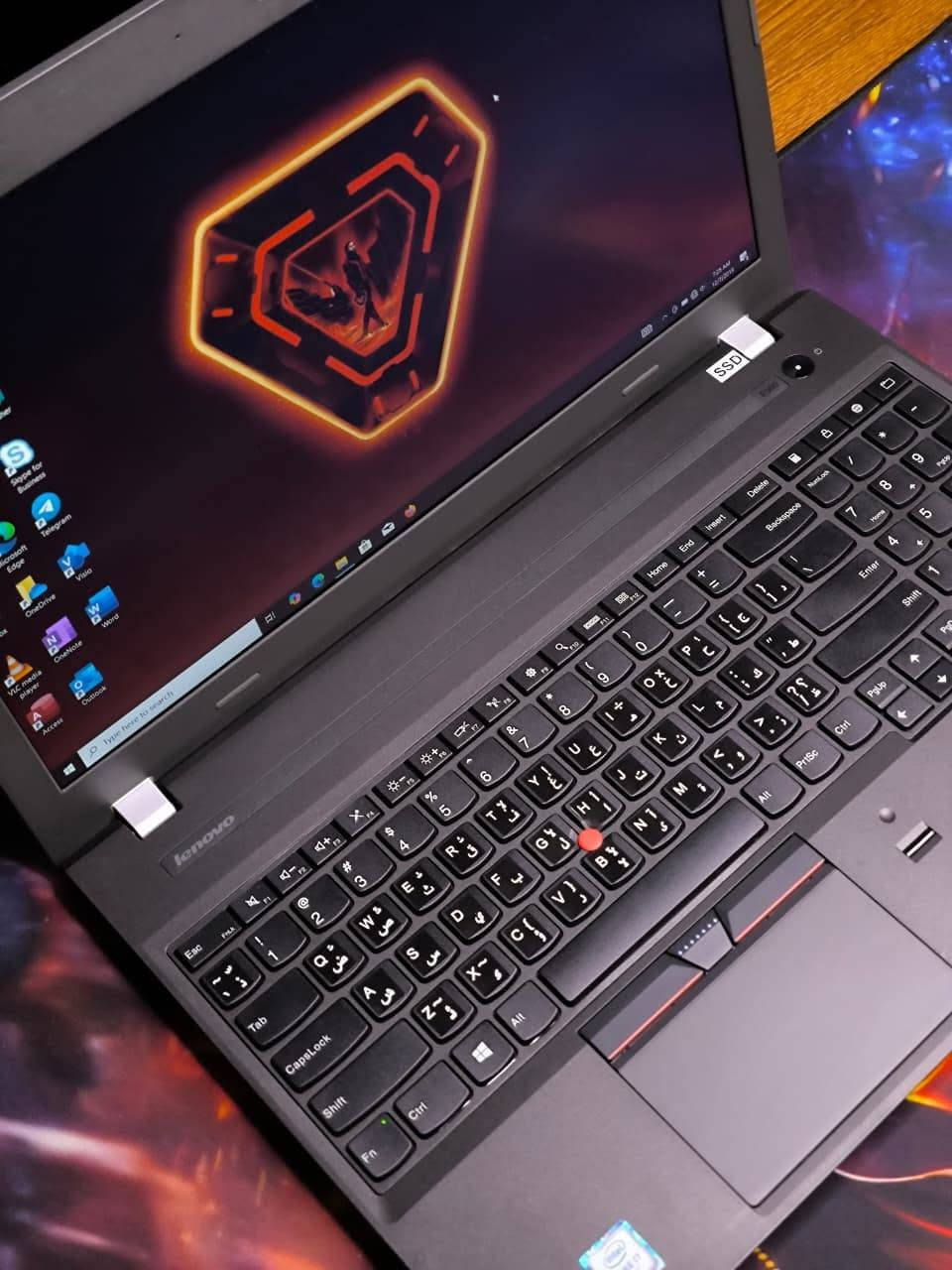 Lenovo thinkpad E560
Cori7-الجيل السادس 
رام 8GB
هارد 240GB SSD
كرت شاشه خارجي 2GB AMD
كرت شاشه داخلي 4GB
شاشه حجم 15.6 FHD 

هدايا ماوس مع حقيبة لابتوب وماوس باد والشاحن الاصلي 

السعر 300 الف 
توصيل متوفر 
واتساب ***********
