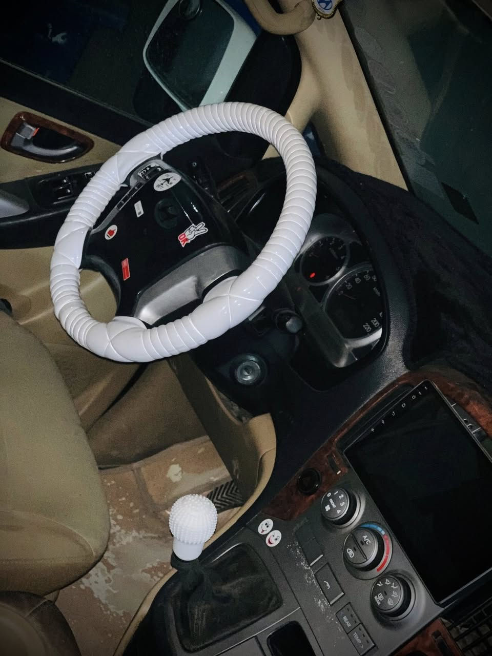 للبيع فقط 
استاركس 2012 فول مواصفات سبع الوان مراية شفت تحكم استرن فتحة  سقف محفظة منظومة زينون عالي و بلاجكتور رقم جديد سنوية جديد محرك كير اكسل كلها بشرط جديددد شاشة كاميره سياره اي نقص مابية جنج درع كلها جديد حصة كاز كامل بيها جامرلغ سايق تبديل بدون دواخل و اشويه جامرلغ سكن بي خلفي بدون دواخل 

$$__سعر (155__بي مجال)

خط وبحث كلها جديد تاخد (خطها_كركوك_بغداد)
__
*********** خاص ممنوع 🙅‍♂️
