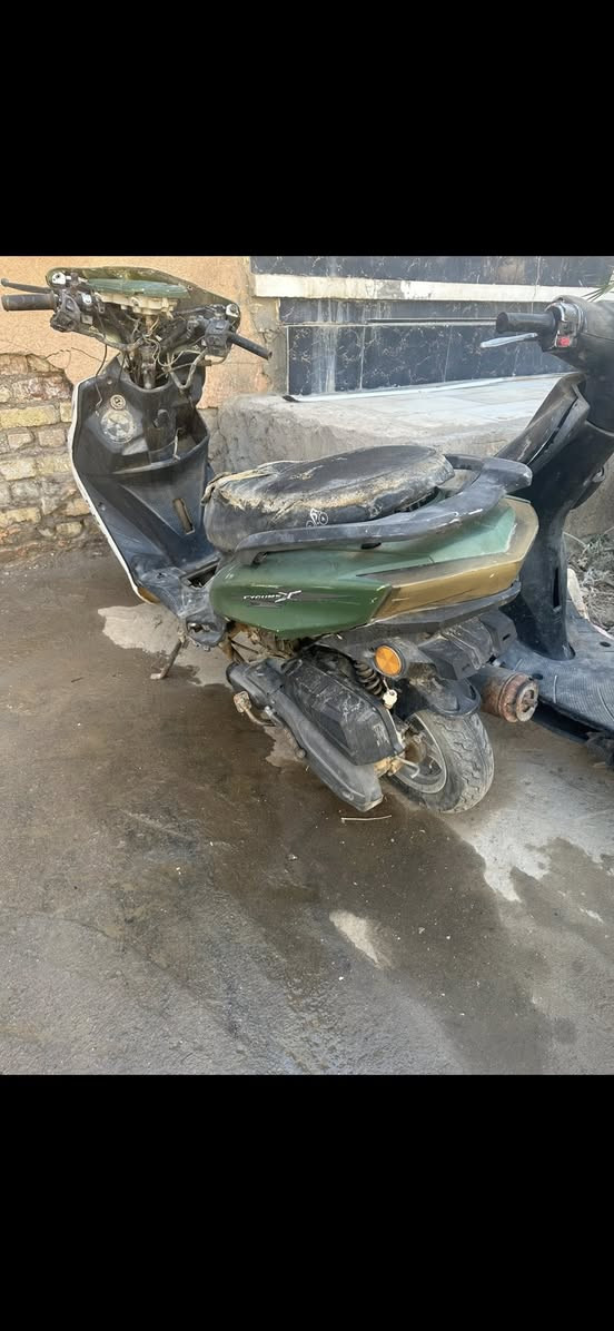 دراجات كوم حديد سكنس عطلها سنتر و كهربائيات ومنغولي كابريتر  شراي يجي خاص فقط او اتصال ***********
