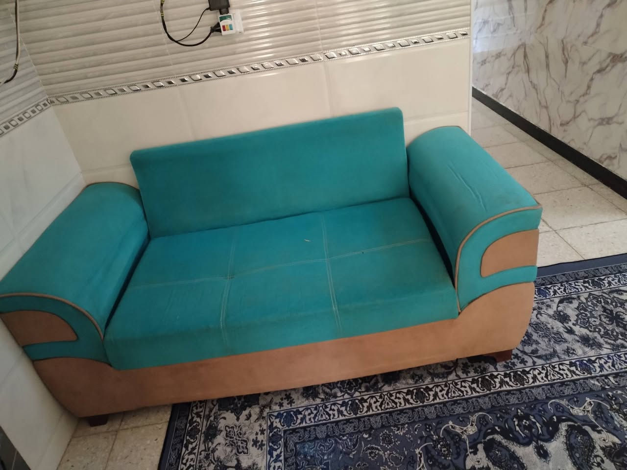 تخم سبع مقاعد ابو السرير النظافه 80٪العسر 200الف ماكنة خياطه للبيع السعر 50الف العنوان شهداء البياع رقم الهاتف ***********
