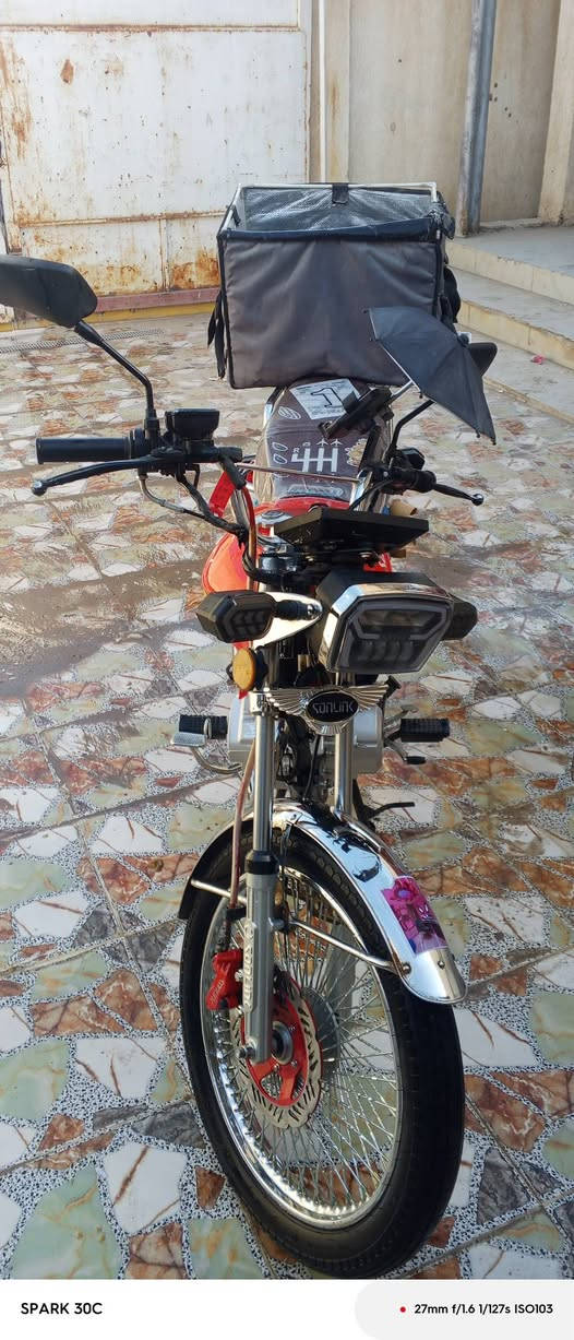 السلام عليكم دراجه تايكر 2025 للبيع محرك ما مفتوح نضيفه فول كهربائيات كله شغاله  السعر 675 وبي مجال حك الجيه الرقم ***********
