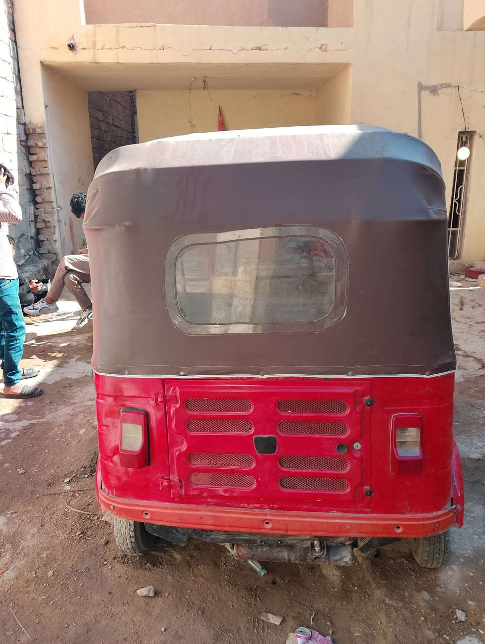 سلام عليكم شباب تيك توك للبيع موديل 18 الشهر السابع مكينه 20 جير ماكينه كهربائيات سف تخم تاير كله جديد تيك تيك خير من الله السعر ثلاث ملايين و400 وبيها مجال يتصل مكلف بالنشر ***********$$,***********
