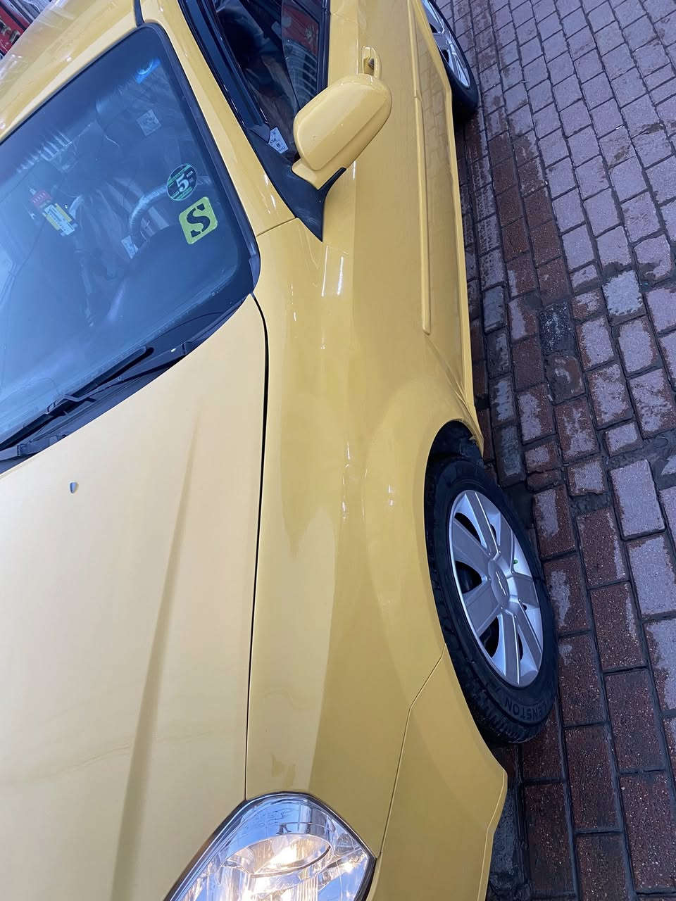 اوبترا 2012 السيارة جديدة وحلوة بيها طخة بلصندوق خفيفة ما واصلة للحوض السيارة كفالة لغود وشواصي وتكم السيارة جاهزة للأخير ربع ما اذب عليها من ايدك 
رقم بغداد انكليزي 
للشارع السعر 75 وبيها مجال للطيبين 
العنوان بغداد الاورفلي 
***********
