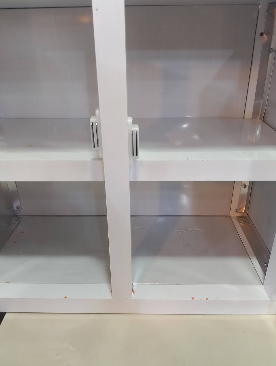 سلام عليكم كاونتر سنكي مستعمل20يوم يعني بل كارتون قياس 168كوارتزحوض سلستيل تزكا شغل درجة ولاالسعر  350وبي مجال حي العسكري لعابد ومقابل مستوصف ***********او*********** سيد كرار الموسوي
