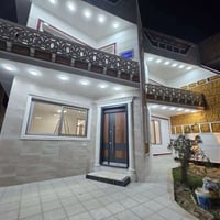 دار للبيع في التقية  الاولى مقابيل حديقة المساحة 250 متر طابقين كونكري...