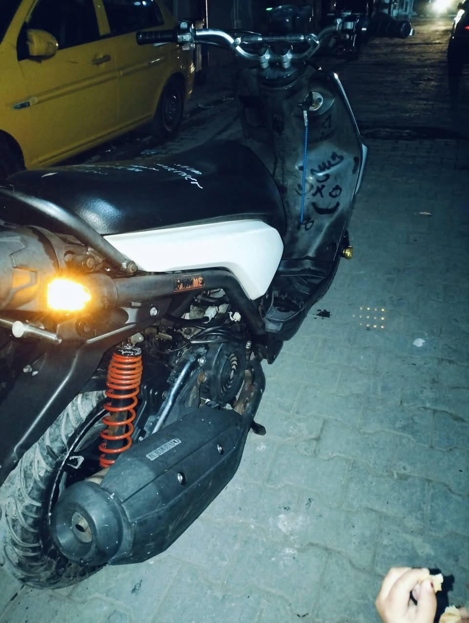 سكنس جبلي صار شهرين نازلة من الرمبة دراجه جديدة كلش سعرهة مليون وربع
***********
