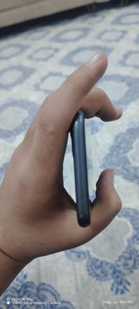 ايفون١١ الون اسود  بلادييي  مابي اي شيً مبدل  ذاكره 64 بطاريه٧٩ ماتصرف...