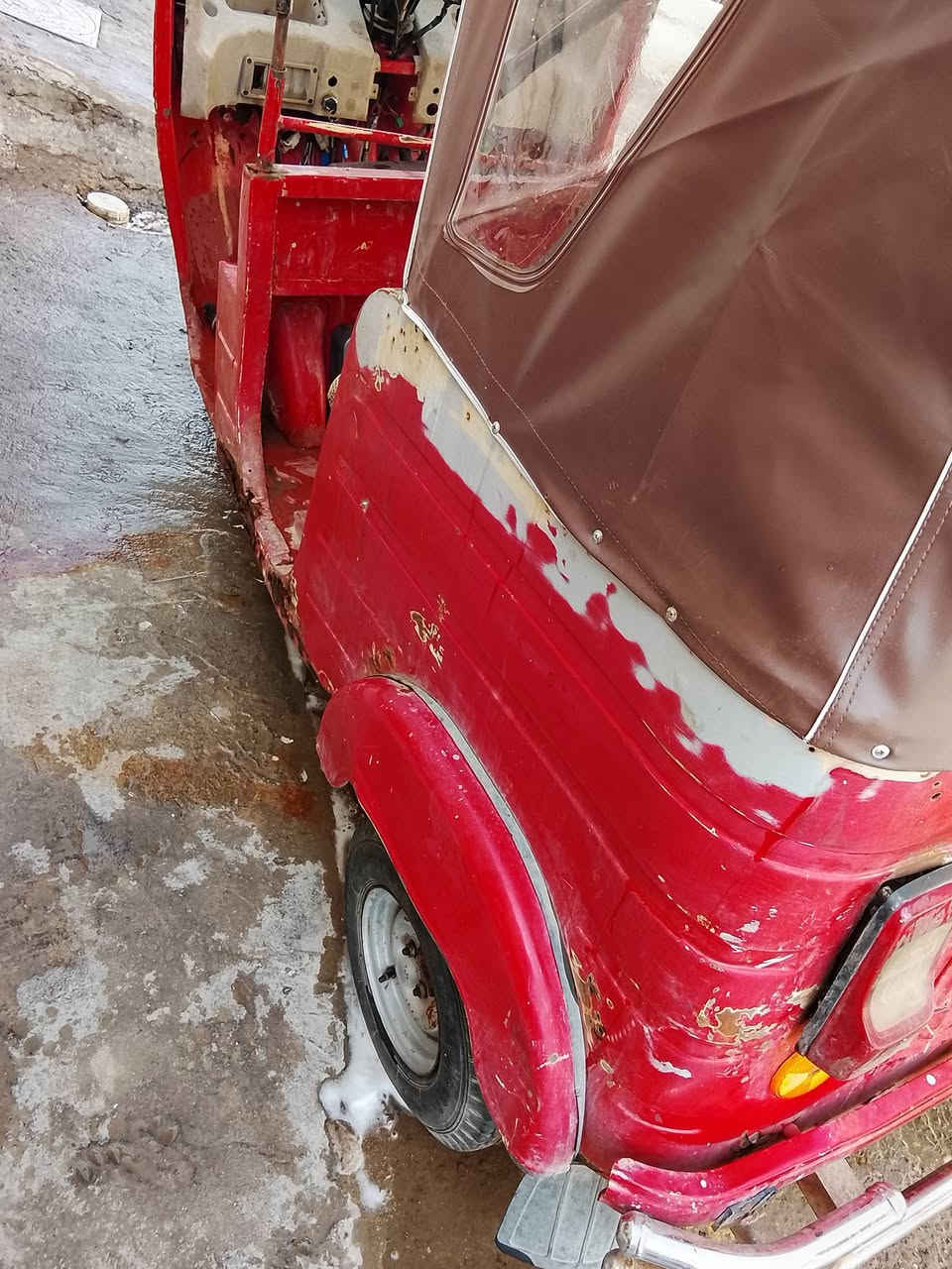 السلام عليكم تكتك زيل محوره باجاج ضفيره امامي وخلفي سلف ملف قماجي كلشي جديد  مكان  زعفرانيه ***********
