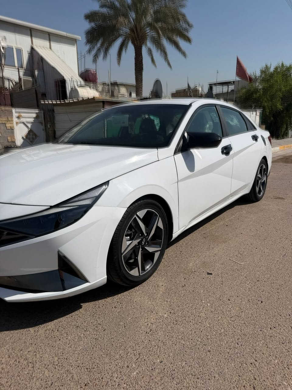 النترا وارد امريكي 2023 هايبرد  داخل رصاصي
بغداد الغزالية ***********
سيارة نضيفه حيل 
دوشمه ارضيه جلد غرفته جديده لوك 
كير اوتو بصمه تشغيل عن بعد 
سايد بريك دكمه 
ست عدسات زينون
كشن حضن .
ويلكب 17
تحكم ستيرن نورمال وسبورت
كاميرا
اشارة ترحيب
حديد سرعة
حديد مسار
رادار امامي
رادار جانبي
رادار خلفي
قيادة ذاتية
حساسات خلفي
ECO _ ضام
NORMAL _ نظام
SPORT _ نظام
حادثها  مرفوقة صور
ماشيه 78
