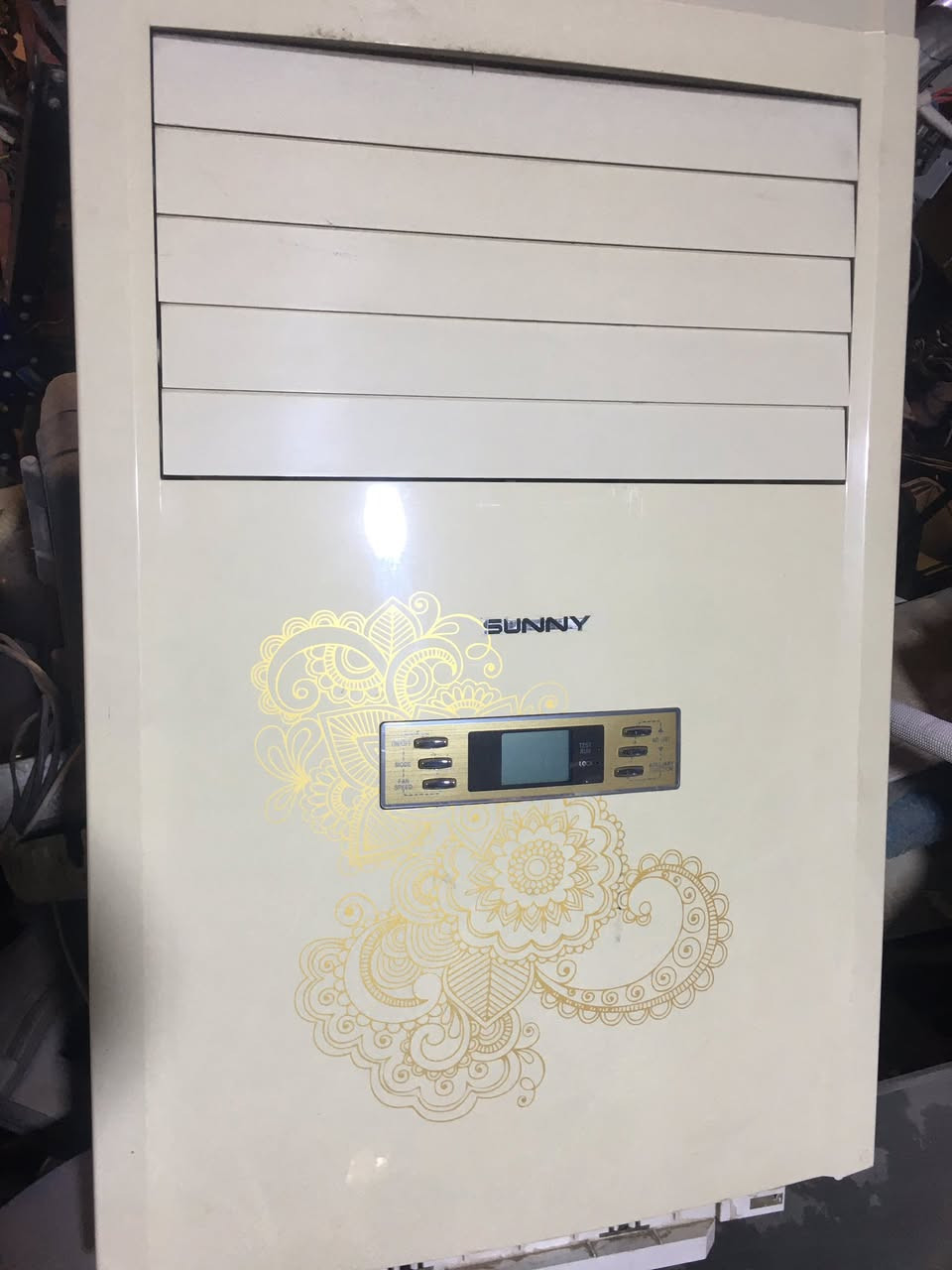 شتريد احنه بالخدمه ماعليك الا تخابر وتطلب ونحاول توصيله اليك ***********
