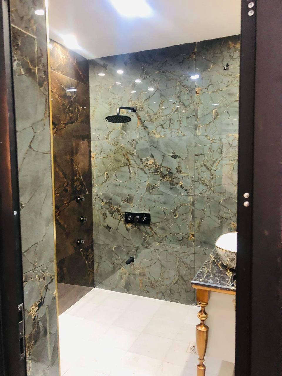 سلام عليكم
دار البيع في منطقة البلديات المضمار شارع الحشد المساحة 150 متر واجهة 10 و نزال 15  

4 غرف نوم  
وستقبال
 وحولي 
ومطبخ حديث 
منور البيت متكامل 
للتواصل الاتصل على رقم 
***********
واتساب
