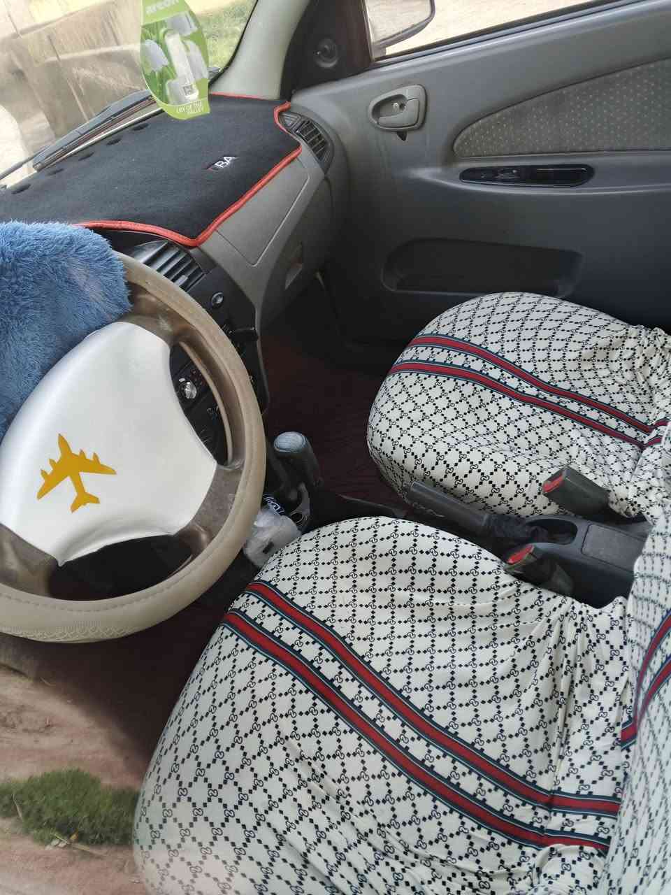 السلام عليكم
طيبة موديل  13رقم واسط مكفولة بس الدوس معمره  مكينة وكير خير من الله تبريد عاطل  حدادية 70بالمية مكان نعمانية راعيها يريد تحويل 
السعر 45وبيها مجال
***********
