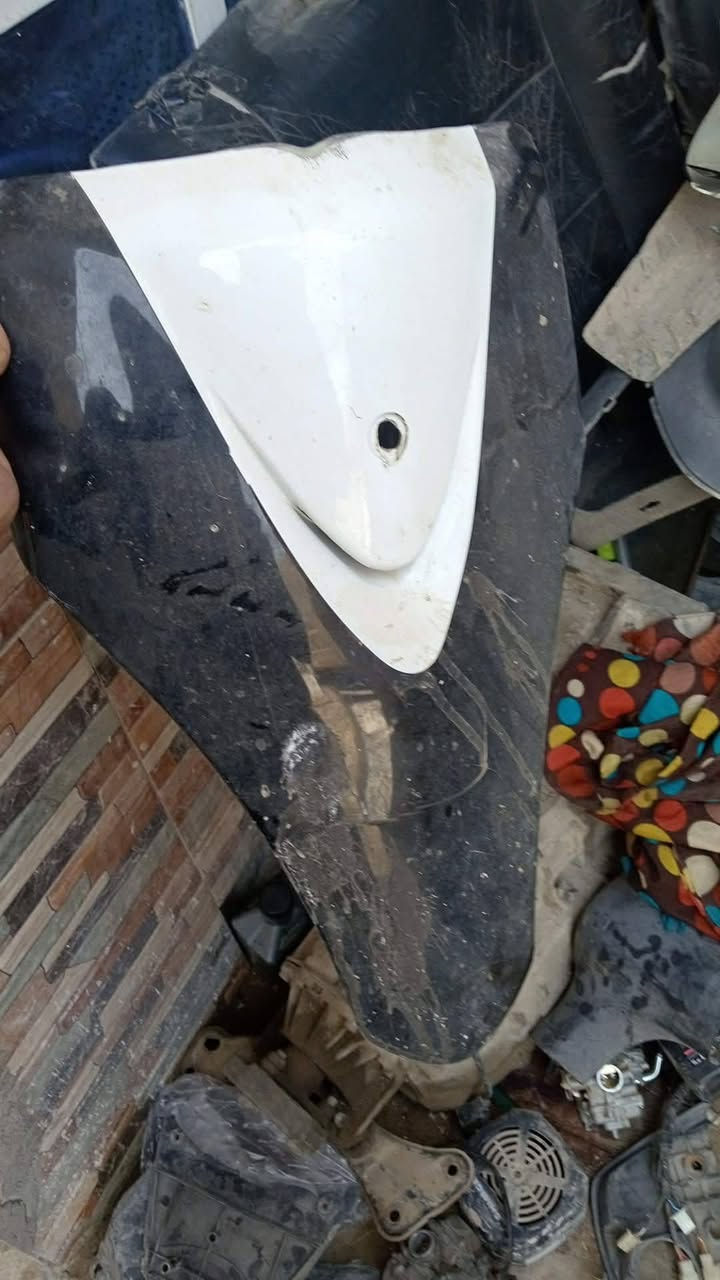 السلام عليكم البيع ماكس عدله دراجه كفراتها كلها كامله نقصها بس سبايدر سلف وهندر سعر ٣٥٠ مكان بياع تقاطع درويش رقم***********
