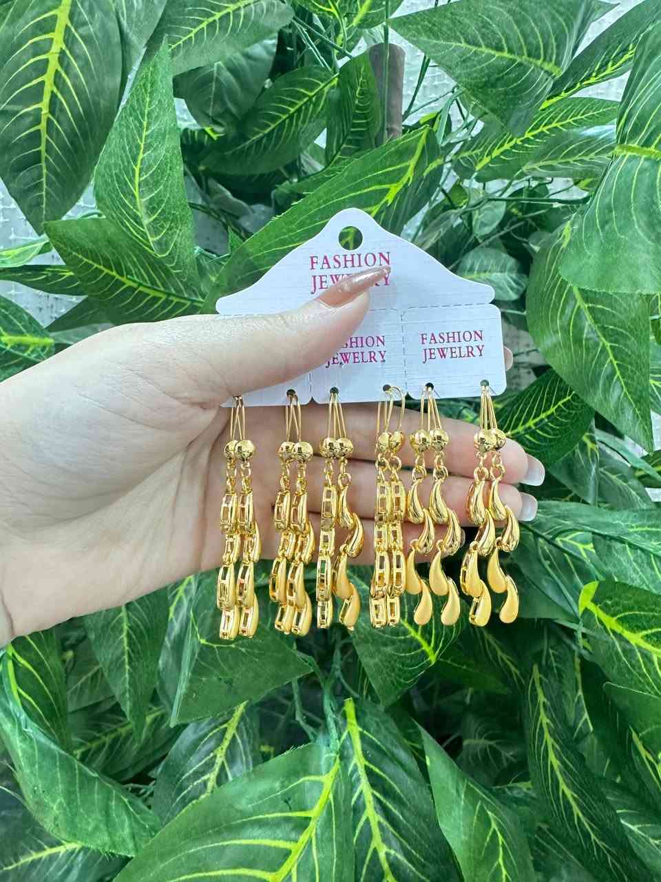 السلام عليكم موديلات تراجي سعر القطعة على(الفين دينار)  يوجد توصيل داخل سبع البور سعر التوصيل الف
رقم/*********** او خاص
