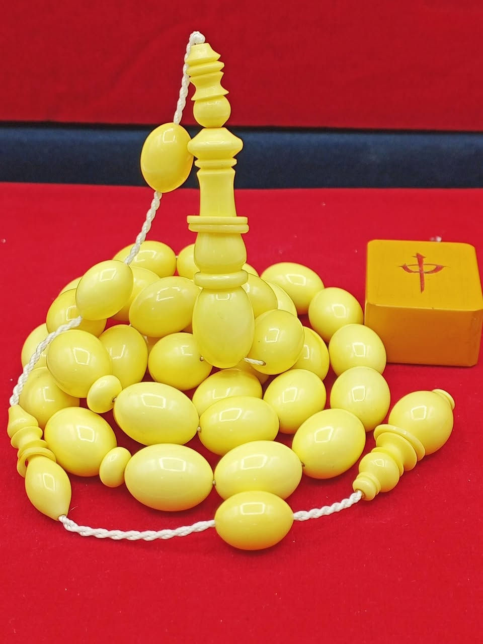 ..لعشاق القطعة المميزة والخام الصحيح أصل دومنة انتيك.
..قطعة مميزة تمليكة جراخة يدوية بالكامل جراخة اسطة.

..القطعة قديمة مغلفة بالكامل وباقي على التقفيل.

..تمليكة..6..حركات  حجلين بالشاهد ..33..خرزة.

..القطعة وسطية محمول يومي بوزن..43..غرام.

..قياس الخرز 14..ب 11..ملم..كصة بيض حمام.

         ..المهتم يتفضل خاص ويدلل..


**إذا كنت صاحب هذا الإعلان وتريد حذفه لأي سبب، رجاءا أرسل رسالة إلى الدعم الفني**