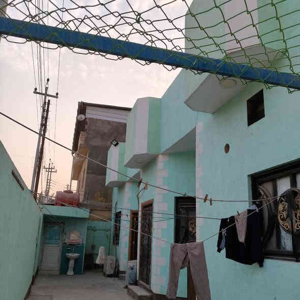 بسم ألله ألرحمىن ألرحيم
أسعد ألله أوقاتكم بكل خير 🌹
اللاستفسار  ***********
 
توفر : دار سكن للبيع ⚡
جمال ونزاكه ودقه بلعمل 
بناء حديث 😍
ألمساحه : 325م
على شارع 10 متر ركن 
جميع لخدمات متوفره 👍
ماء + كهرباء + مجاري
نوع العقار : طابو ملك صرف
زراعي بأسم عراقي سند 25
تحويل سهم بسم المشتري
محتويات ألبيت ⬇️
كراج سياره
دوانيه
صاله كبيره
غرف نوم عدد 4
مطبخ حار بارد
حديقه جانب لبيت
مجمع صحيات داخلي + خارجي

الموقع راقي
البصرة ابو الخصيب حمدان بضهر جامع الشهيد
يبعد مسافه 300م
عن طريق داخلي سايدين

كل هاذ جمال وترتيب 
سعر 190 مليون اي ستفسار *********** البصرة
