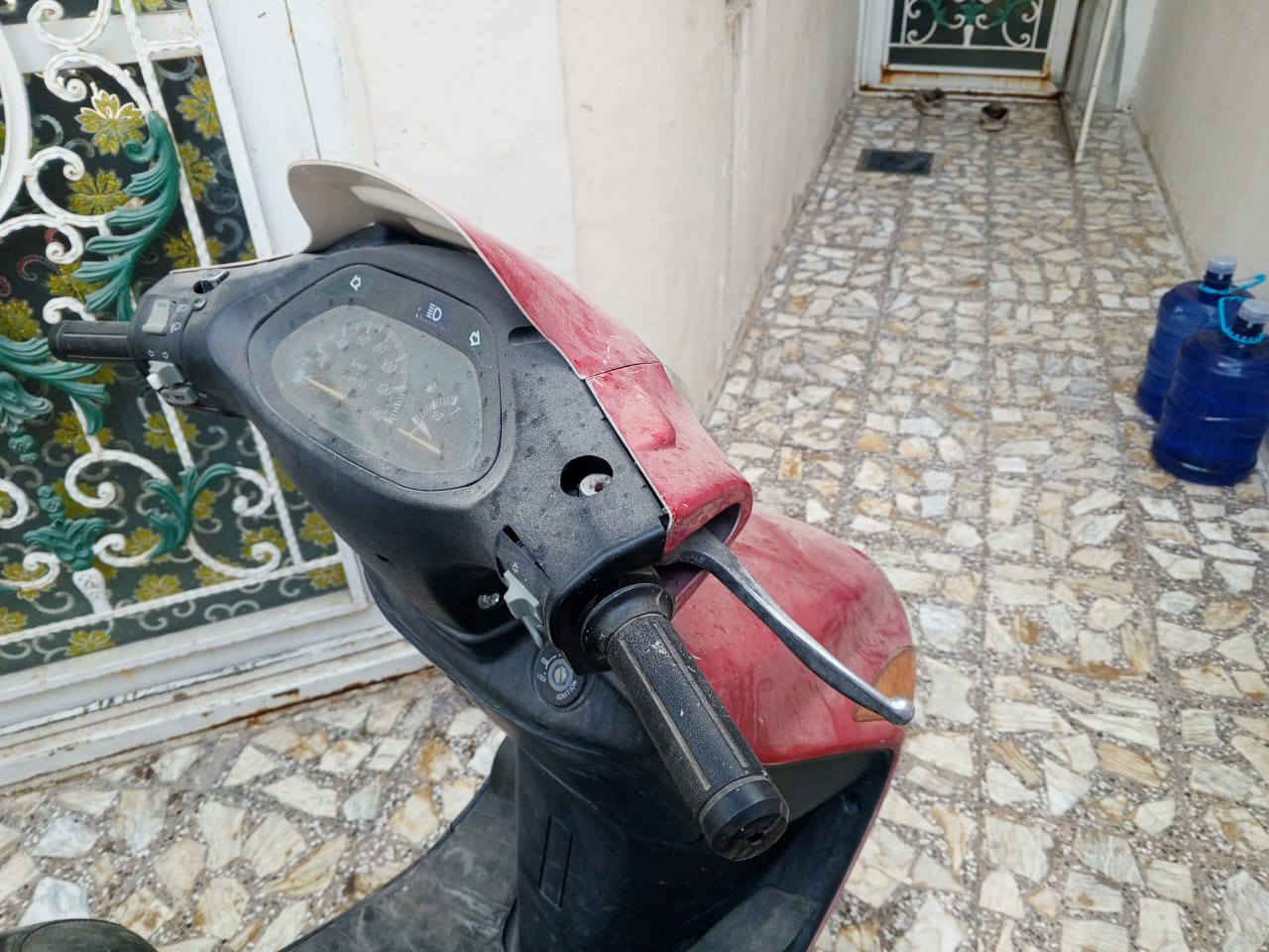 دراجه فراشه حاويه ستوني منزله من حاويه مكينه مامفتوحه دراجه جاهزه.. السعر 600 وبيه مجال لشراي. وتساب ***********
