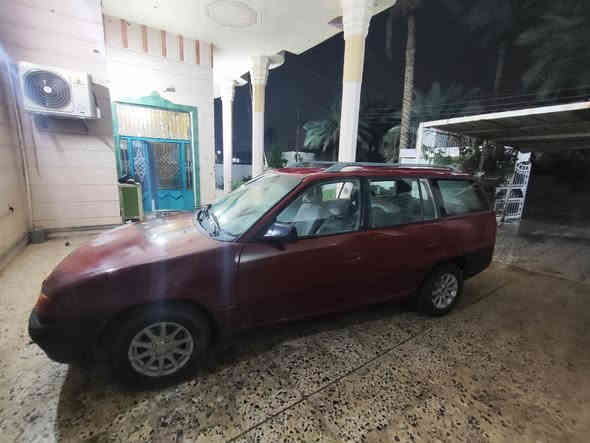 السلام عليكم/ اوبل استرا ستيشن موديل 1992 لون ماروني رقم انبار صاحبها الشرعي في الرمادي سنويه 2026 كير ومحرك جديد كهربائيات كلها شغاله تخم تاير سياره مال جناي ما عليها أي غرامه
العنوان / الرمادي
السعر / $29
رقم الهاتف/ ***********
