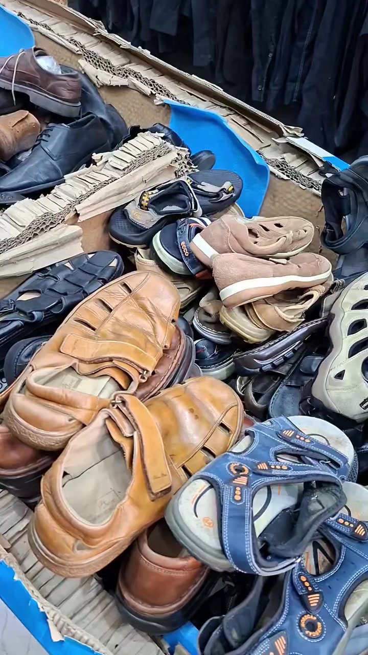 الآن فتح جركز جلد رجالي ماركات ايطالي  فول نظافة 
( محل بالات ميلانو ١ للملابس الرجالية )
عنوان المحل :- الرفاعي شارع ٤٠ المحلات الجديدة (الاستثمار)


**إذا كنت صاحب هذا الإعلان وتريد حذفه لأي سبب، رجاءا أرسل رسالة إلى الدعم الفني**