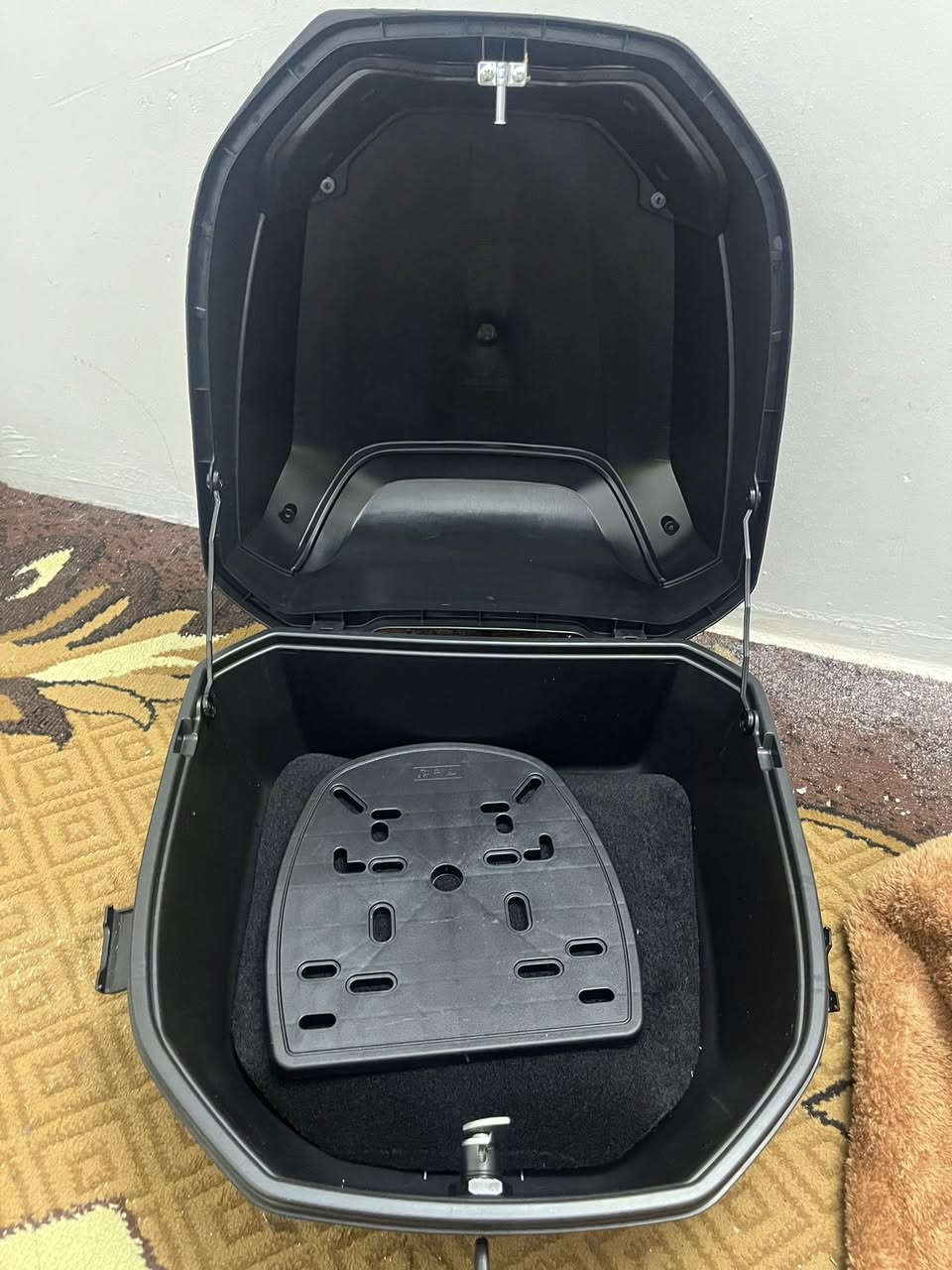 جماعة الدرجات هاي تفيدكم صندوك 
سعرو ٢٠ الف كامل مع القاعدة مال ربط مالتو جديده


**إذا كنت صاحب هذا الإعلان وتريد حذفه لأي سبب، رجاءا أرسل رسالة إلى الدعم الفني**