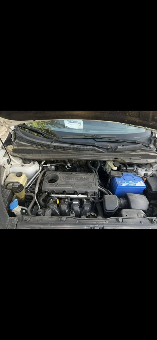 سلام عليكم توسان ٢٠١١ ماشيه ١٦٧ الف سياره مكفوله ماعده قبق جنطه بيه صبغ بدون دواخل رقم بغداد بسمي سعر ١٤٢ وبيه مجال بسيط 
***********
