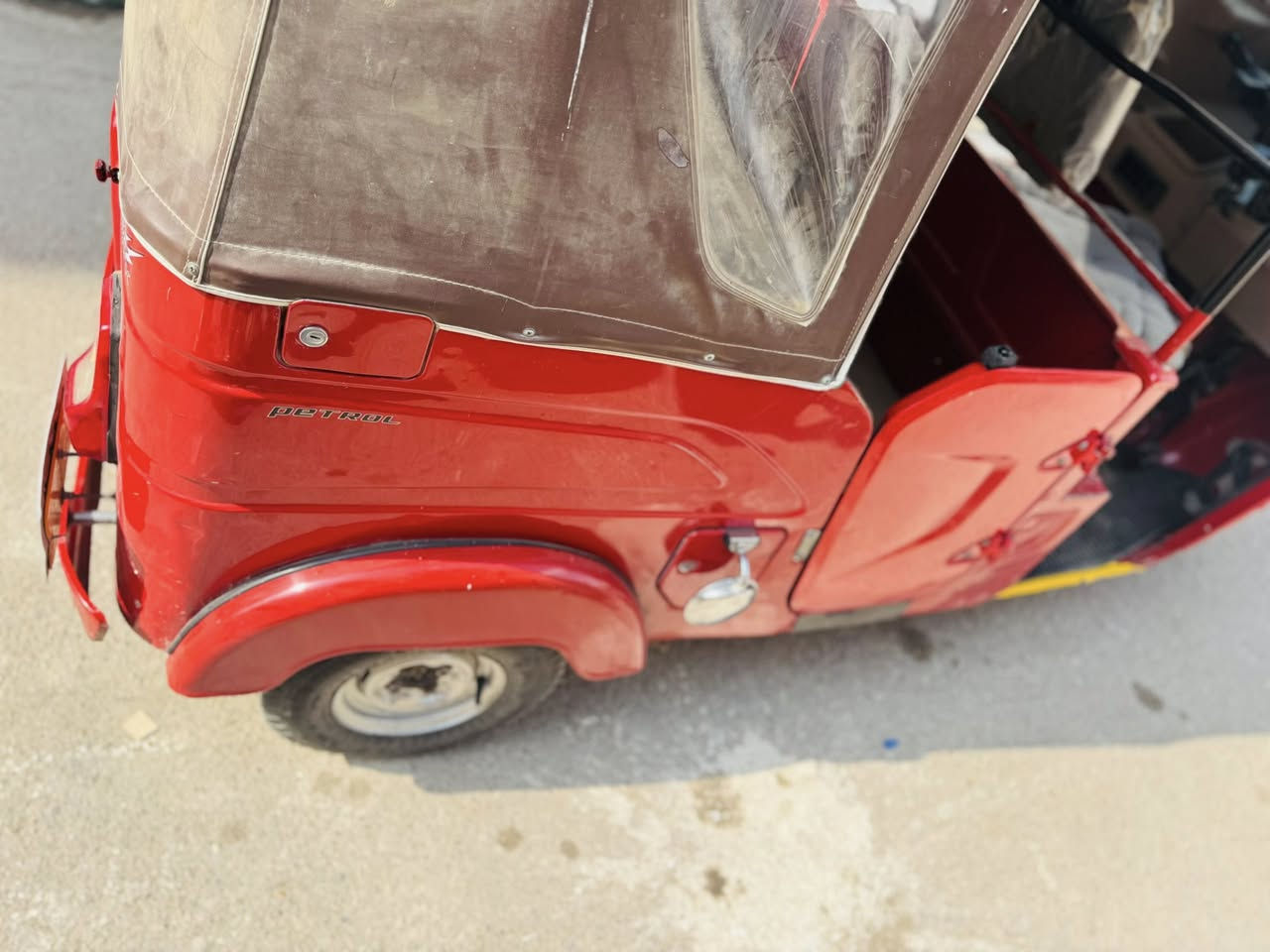 تكتك 22 شهر 9 لوحه نكليزي وسنوي مداور ثاني يوم العنوان الناصريه الغراف شراي  السعر 8او500
ملاحضه تكتك بدل بيها بوشه والكشر كفاله من الصبغ والمعجون 

***********
