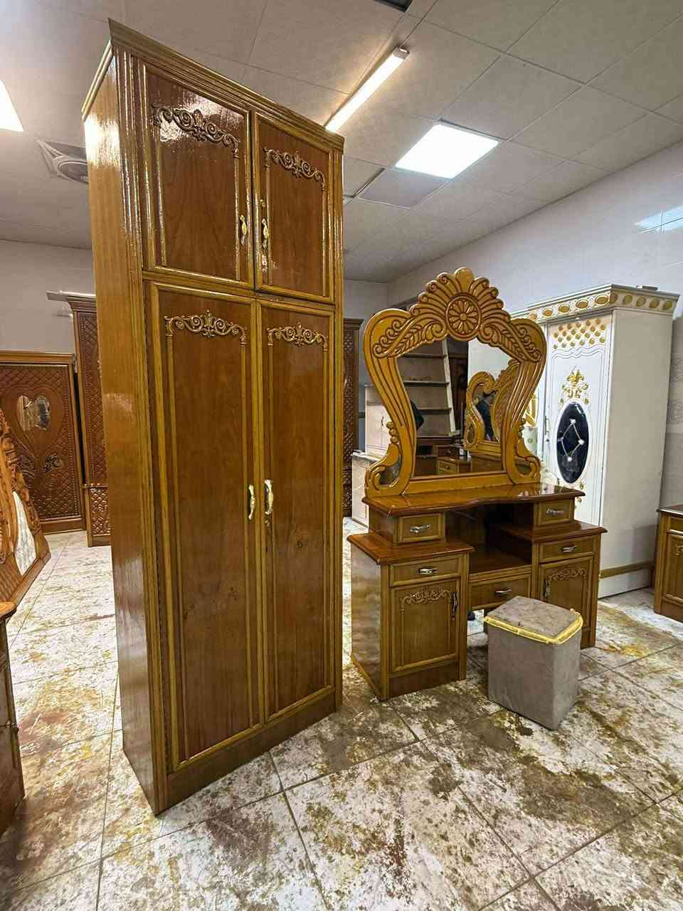 يأبه للعرسان جبتلكم غرفه الحجز خاص📢
غرفه صاج داخل خارج 
شد نقل داخل بغداد مجاني  محافظات بكروه 
نضافه ٩٠
٨ قطع 
شازون طابوري هديه
‏‪+964 777 483 6138‬‏
واتساب
