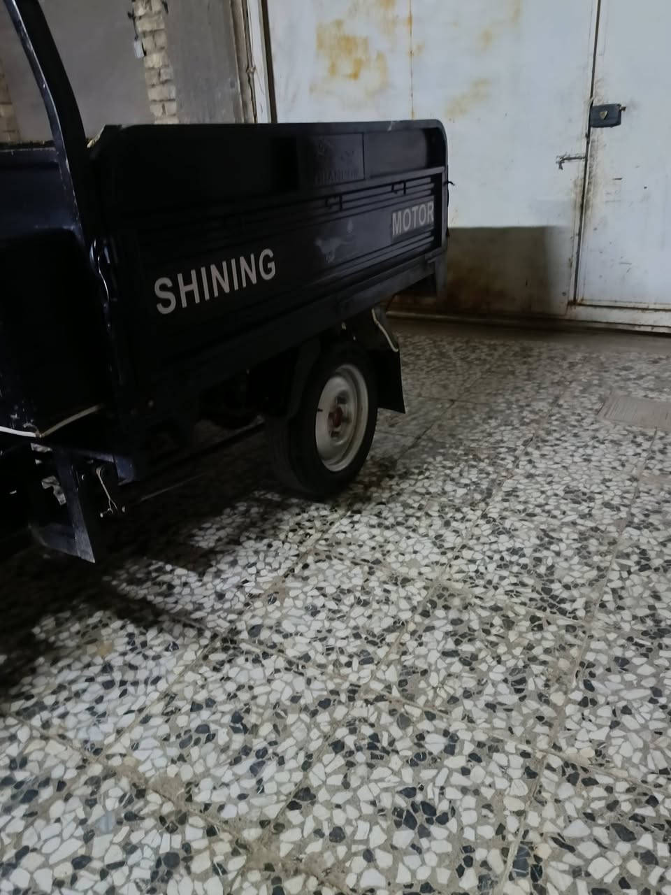 السلام عليكم ستوتة للبيع جاهزة مجهزة موديل 23 مكفولة من كلشي الستوتة مالت جناي مكاني كربلاء للتصال //***********
